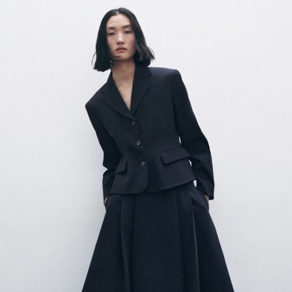 Zara limited edition woollen blend blazer for winter - Picture 2 of 10